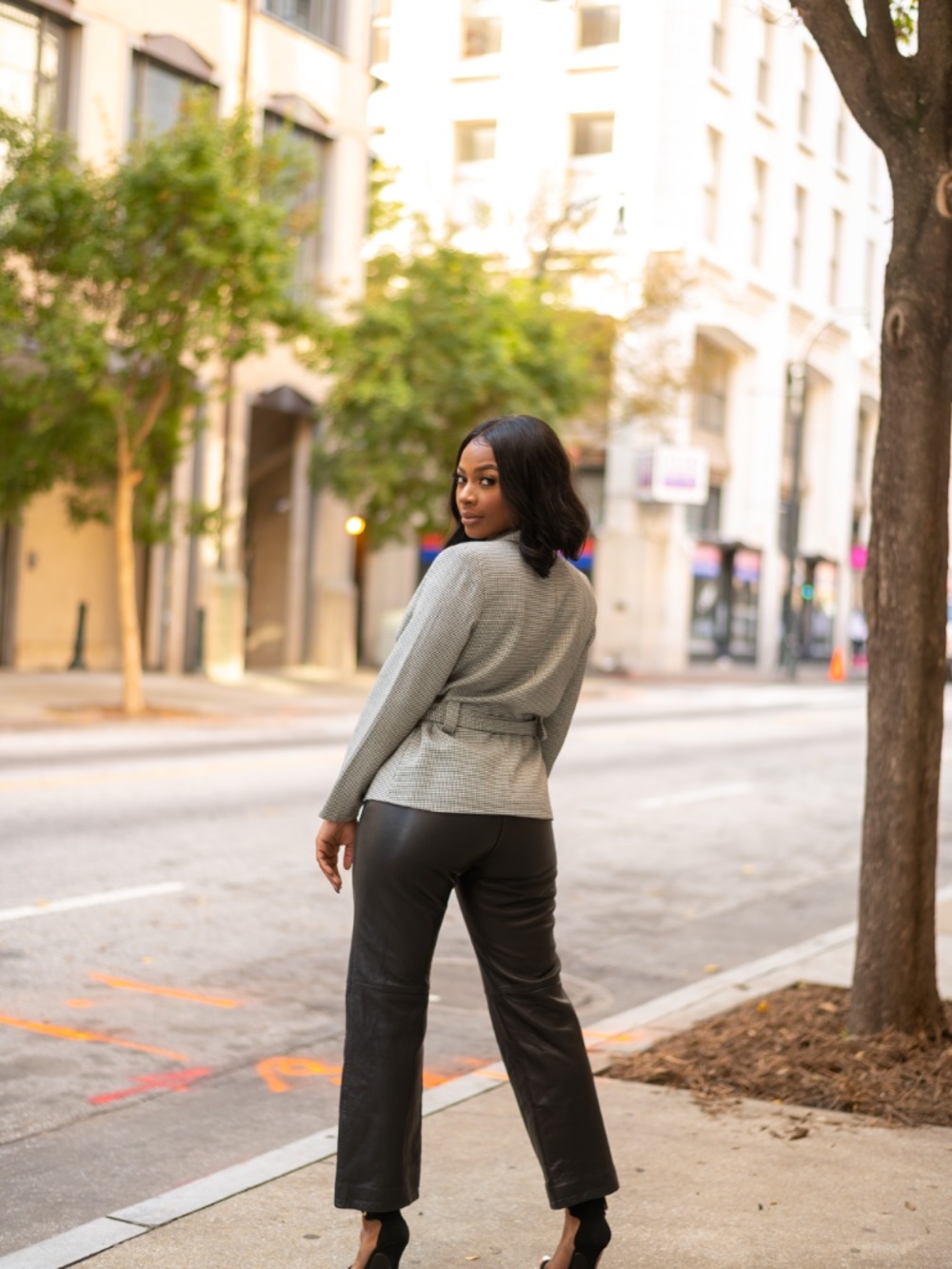 Moda Spiegel Houndstooth Belted Blazer - Picture 7 of 11